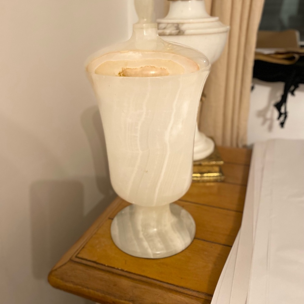Cream ALABASTER Urn gorgeous colors throughout